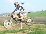 Zdrav�m fanou�ky motokrosu!!!